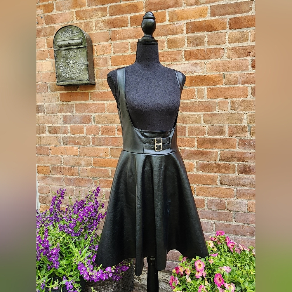 S Vegan Leather Underbust Skirt